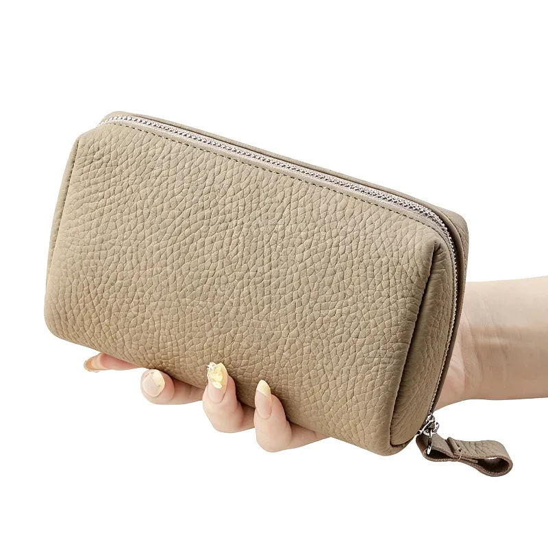 Trousse de toilette de voyage en cuir pour femme, mini pochette cosmétique avec 3 compartiments, trousse de maquillage facile à nettoyer pour sac à main