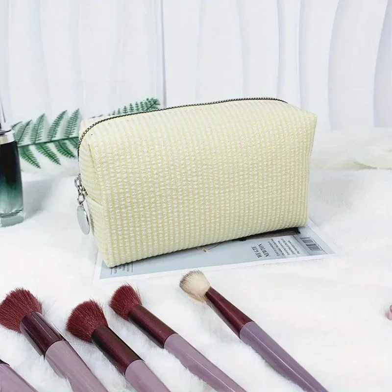 trousse de toilette rayée personnalisée – brodée sur mesure, rangement de cosmétiques portable en polyester, idéale pour les voyages, le dortoir scolaire et la maison