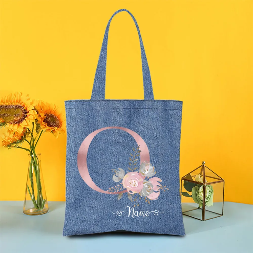 sac fourre-tout en denim personnalisé avec lettre avec nom, sac à main pour mariage, enterrement de vie de jeune fille, sacs de demoiselle d'honneur, sac à bandoulière de voyage, cadeau pour elle