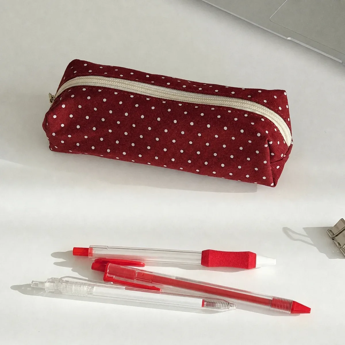 petite pochette de rangement, pochette à crayons à pois, trousse à crayons compacte pour étudiants, pour le rangement de la papeterie au travail