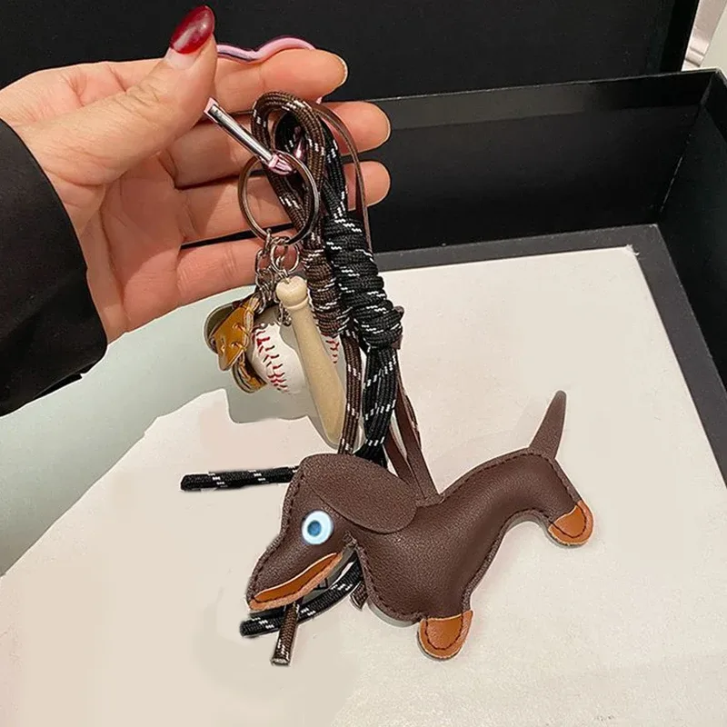 porte-clés chien saucisse mignon, cadeau tendance, corde tissée en cuir, étiquette de bagage anti-perte, breloque de sac de voiture, accessoires de mode pour hommes et femmes, cadeaux