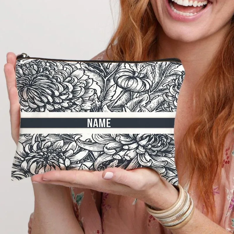 trousse de maquillage personnalisée pour femmes, cadeau pour enseignant(e) scolaire, trousse à crayons personnalisée, trousse à cosmétiques magnifique avec nom pour femme
