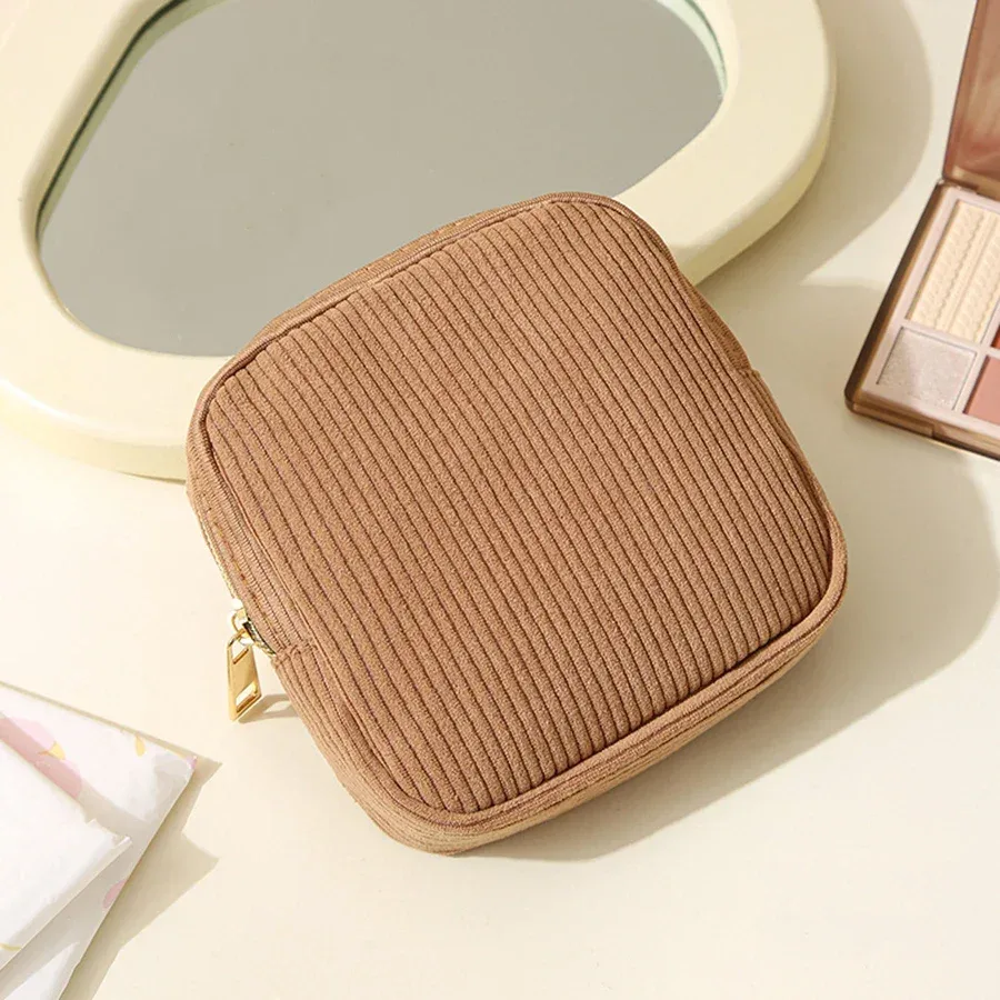 2025 mode maquillage rouge à lèvres serviettes hygiéniques étui mini pochette de rangement cosmétique femmes ins voyage organisateur sacs petite pochette
