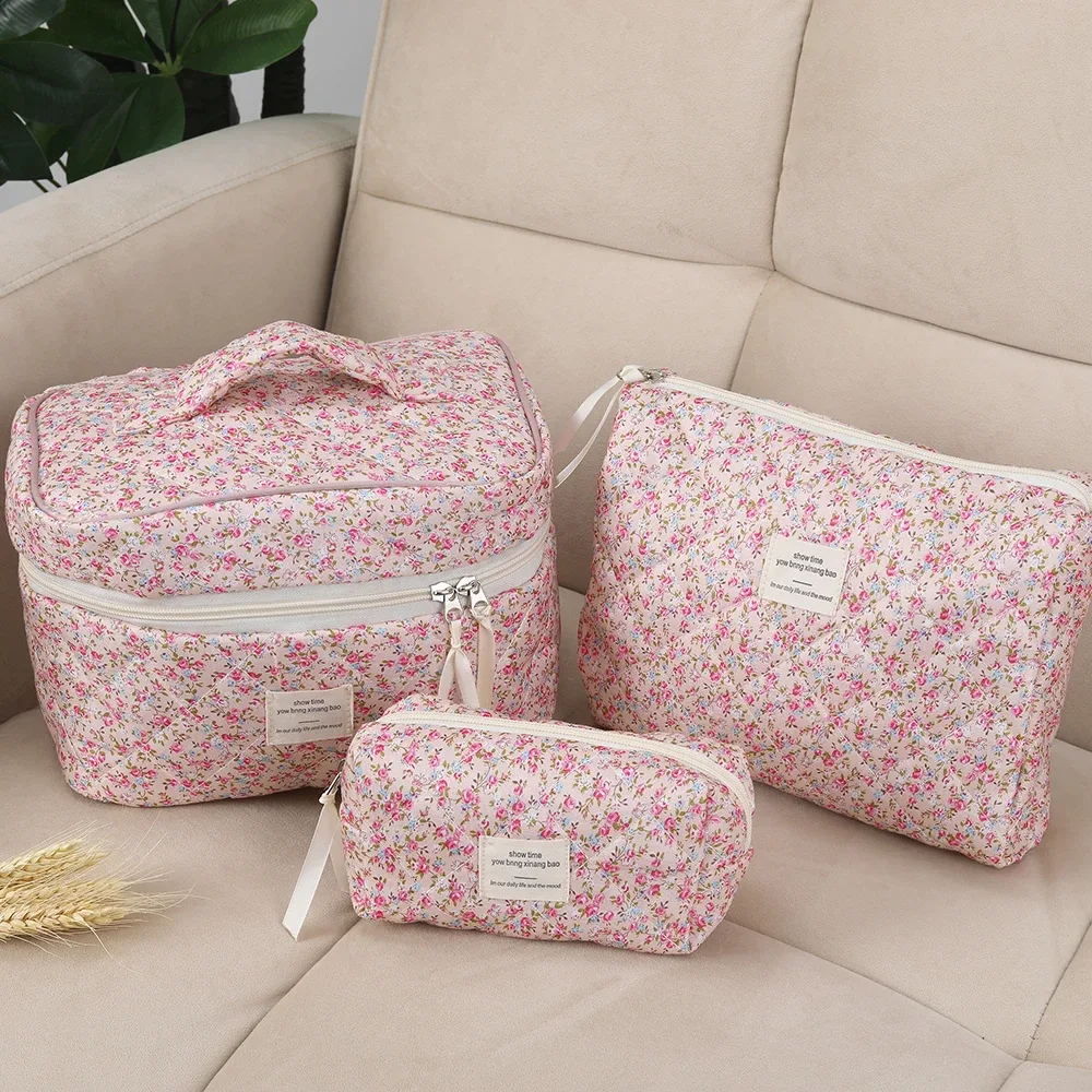 trousse de maquillage avec rembourrage en coton, motif floral, grande capacité, sensation haut de gamme, joli sac de rangement pour cosmétiques de style ins