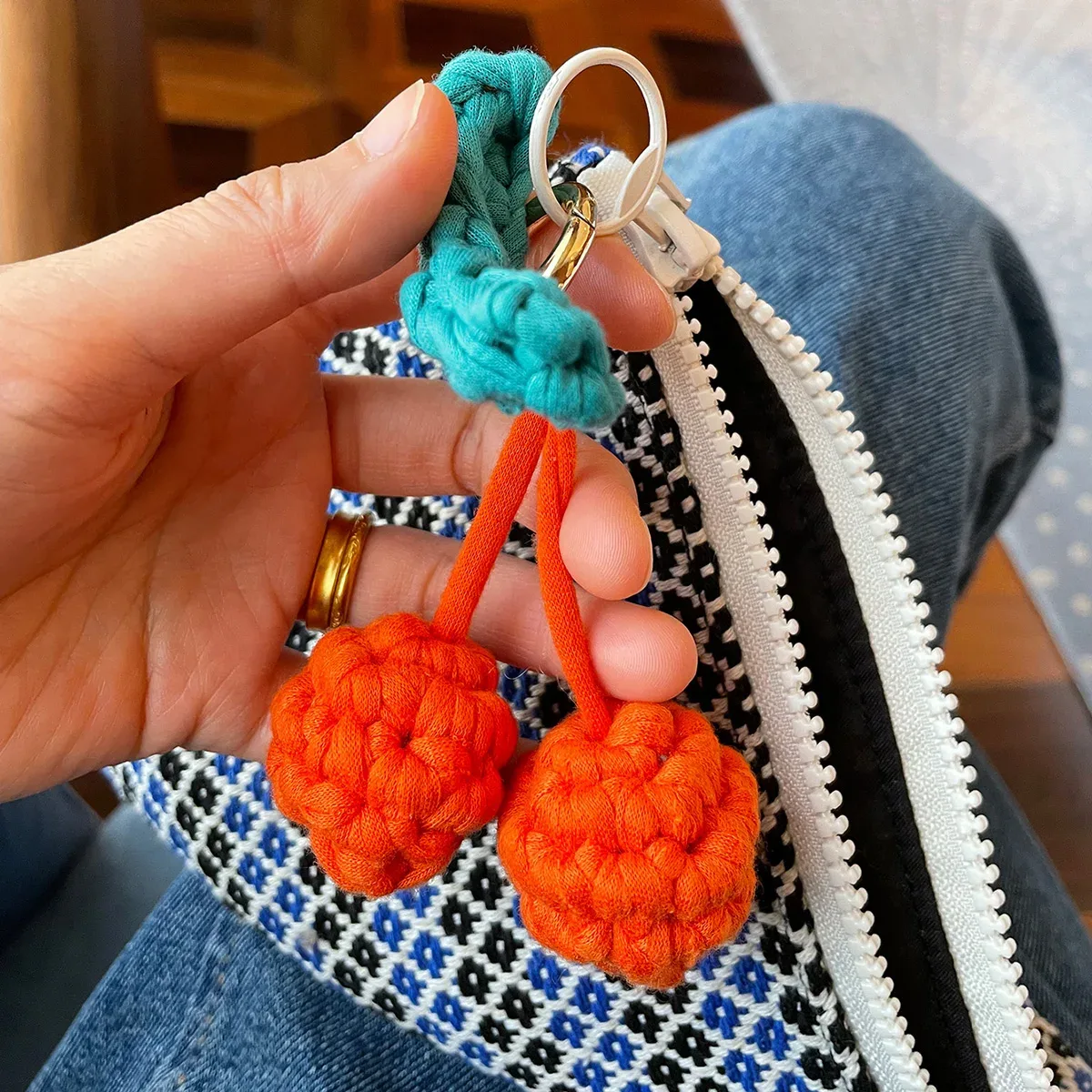 trousse de maquillage à motif géométrique bleu, sac à main de grande capacité, décoration de patch de lettre, aucun sac cosmétique suspendu
