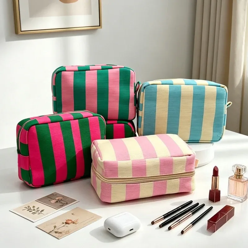 Sac de maquillage rayé en forme de boîte pour femmes, sac à cosmétiques portable avec fermeture éclair, organisateur de voyage, pochette de rangement pour articles de toilette féminins