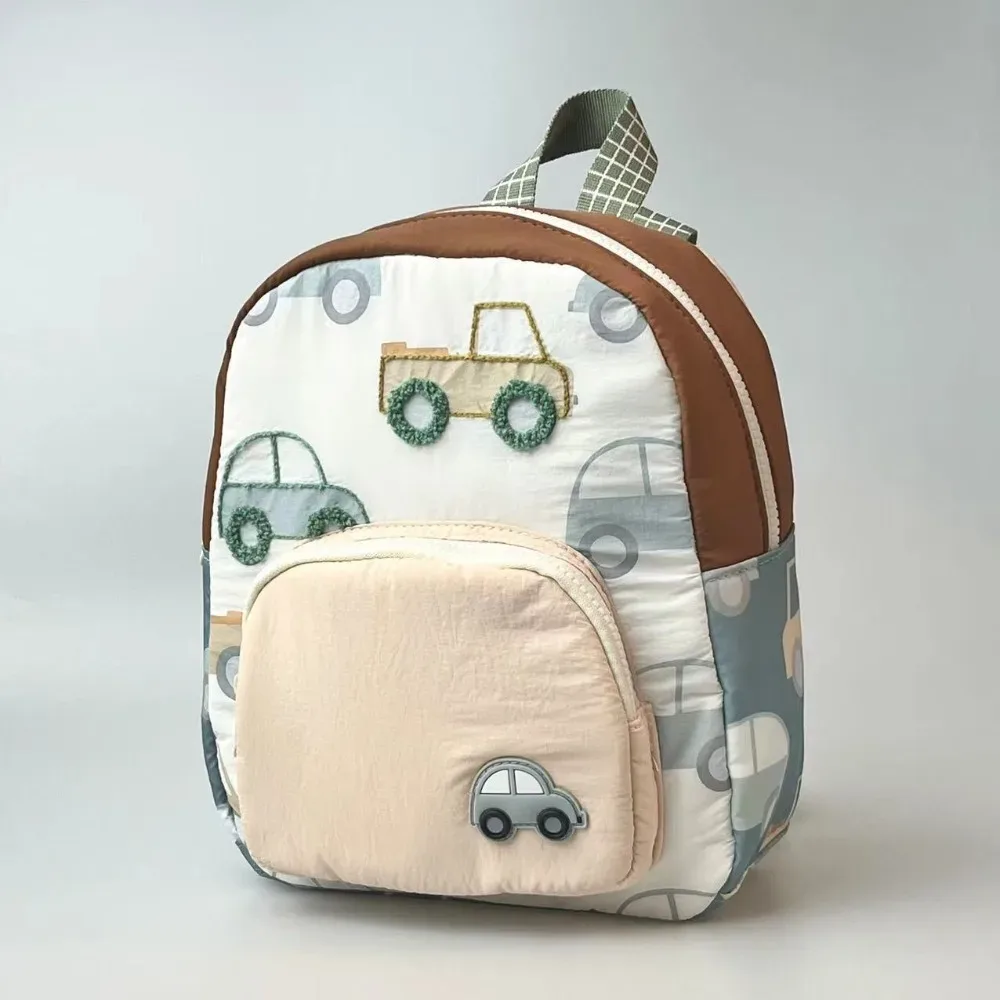 sac à dos d'école de broderie de voiture de dessin animé pour enfants, cartable léger pour garçons et filles de la maternelle