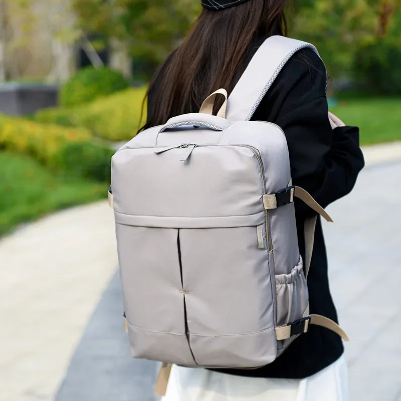 sac à dos de voyage grande capacité pour loisirs en europe et aux états-unis, avec compartiment à chaussures indépendant et compartiment pour ordinateur