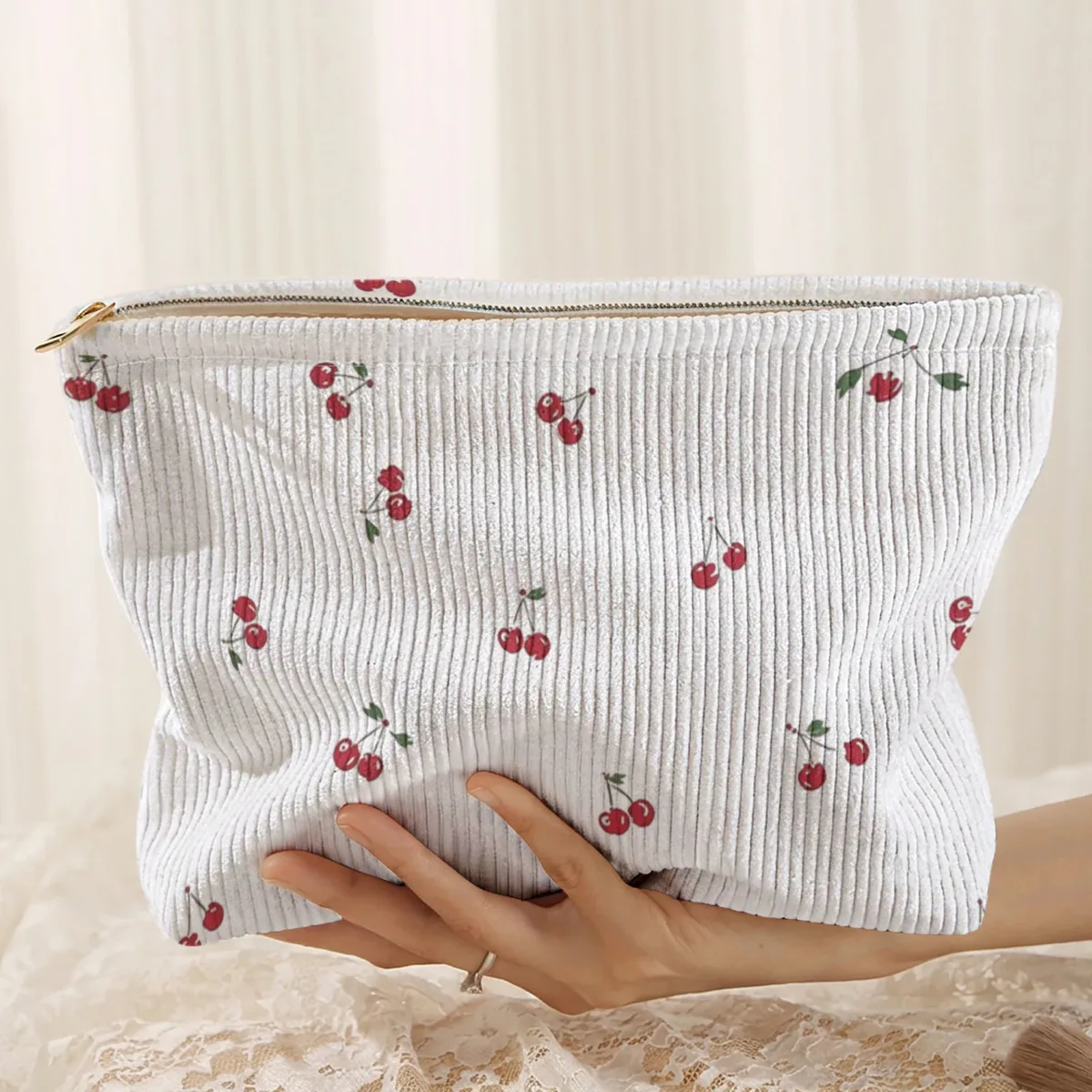 trousse de maquillage en velours côtelé imprimé cerises, boîte de rangement légère à fermeture éclair, sac multifonctionnel avec doublure