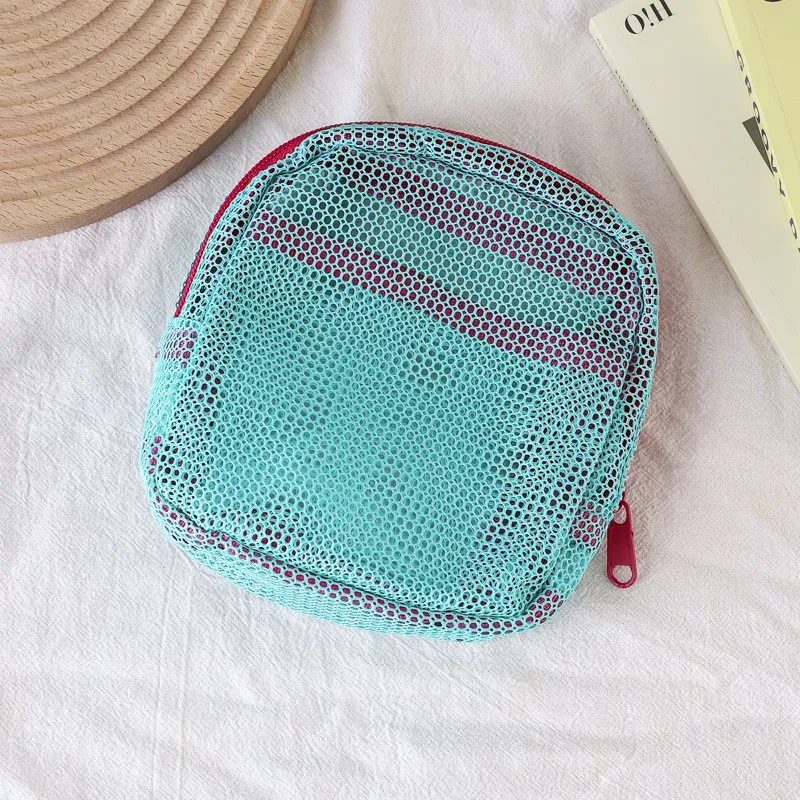petite pochette de plage en maille transparente, sac cosmétique avec sangle de poignet amovible, organisateur de voyage pour crème solaire, clés, câbles