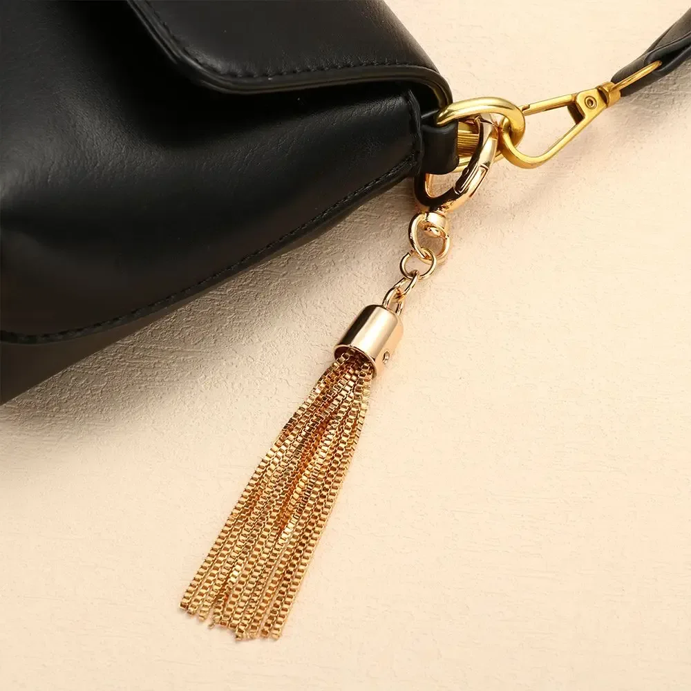 pendentif pompon à la mode, porte-clés de sac à bandoulière, boucle en métal, décoration de sac à main, accessoires de quincaillerie