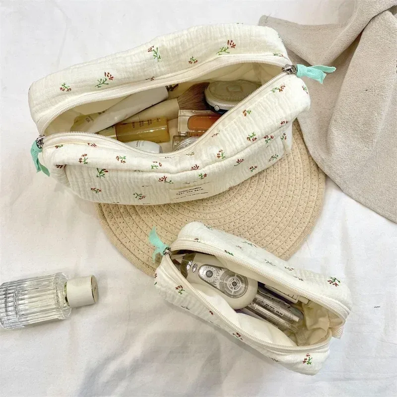 sac à cosmétiques à fleurs bleues de grande capacité, trousse de maquillage pour femmes, organisateur de voyage, trousse de toilette essentielle, pochette de maquillage, trousse à crayons pour filles