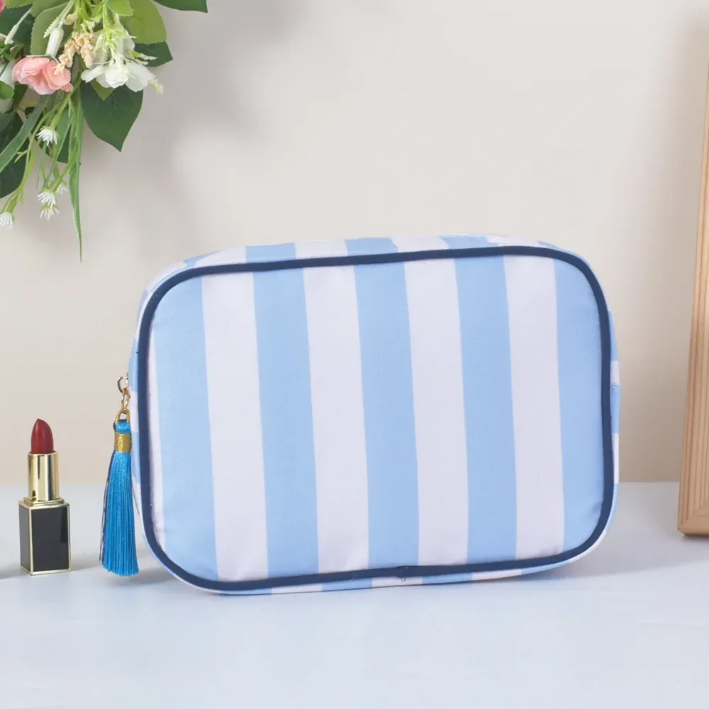 grand sac à cosmétiques de lavage rayé pour femmes, sac de maquillage à pompon avec fermeture éclair, grande capacité, rangement de toilette, pochette de rangement