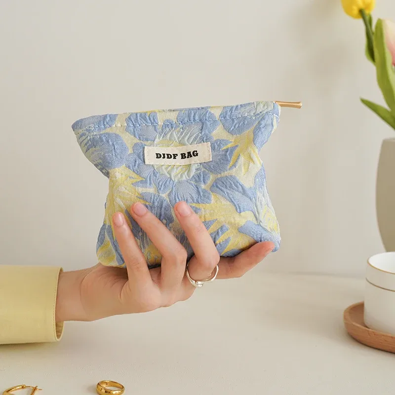 djdf – petit sac à cosmétiques à fleurs roses pour femmes, double couche en toile douce, sac de rangement portable pour serviettes hygiéniques, porte-monnaie style ins