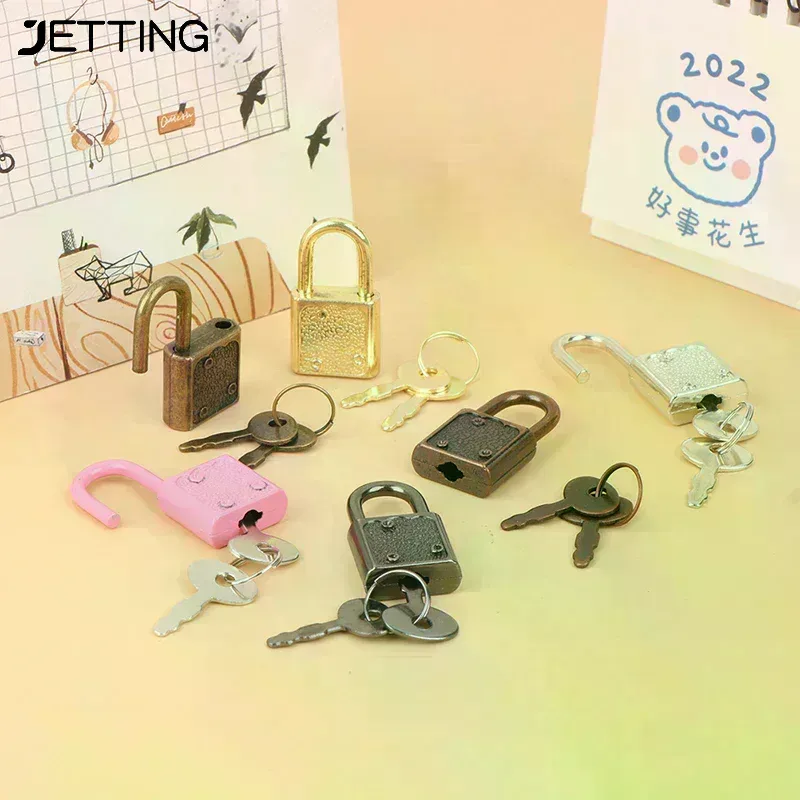 1 ensemble de cadenas rectangulaires miniatures avec clé pour bagages, boîtes à bijoux, agendas, valises et autres objets de voyage
