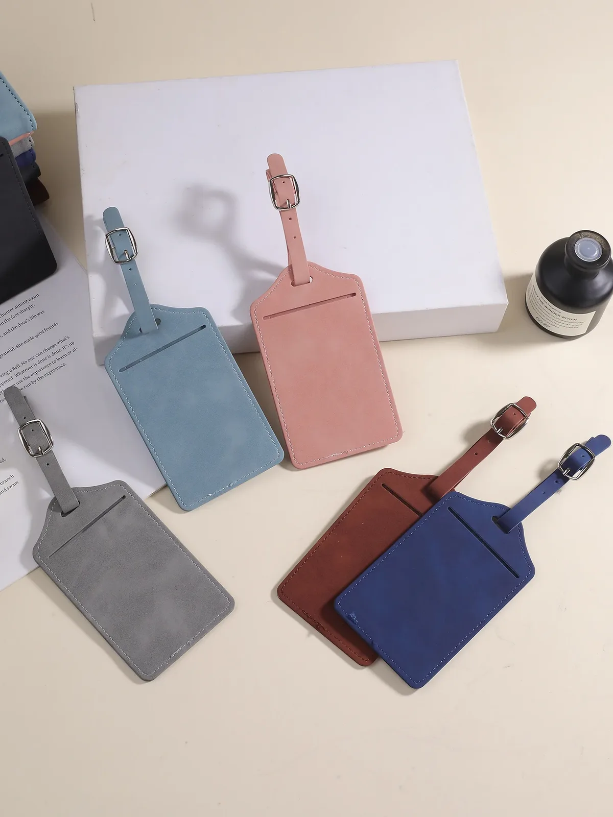 lot de 2 étiquettes à bagages en pu, sangle réglable anti-perte, étiquettes de nom pour valise, 6 couleurs au choix, étiquettes d'identification pour bagages de voyage