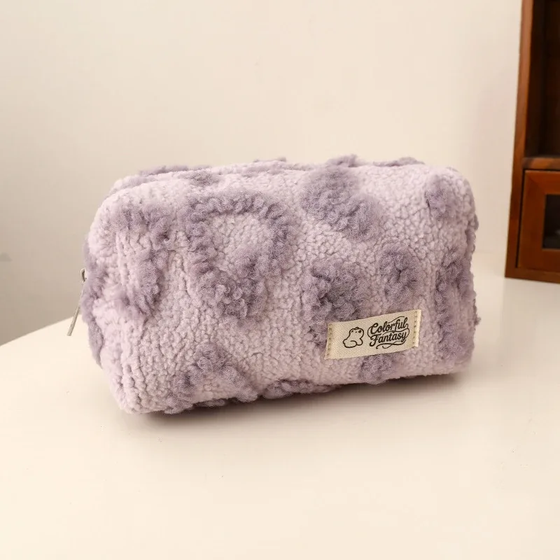 trousse de maquillage en peluche en forme de cœur, sac de rangement de voyage doux et portable, trousse à crayons pour étudiants