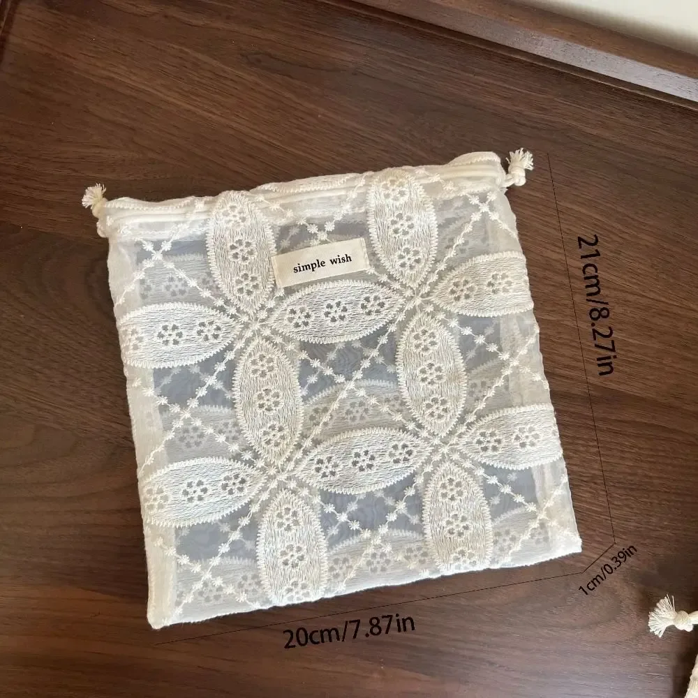 pochette à cordon portable pour broderie florale, sac de rangement rétro en dentelle ajourée, petite trousse de maquillage pratique à tenir à la main