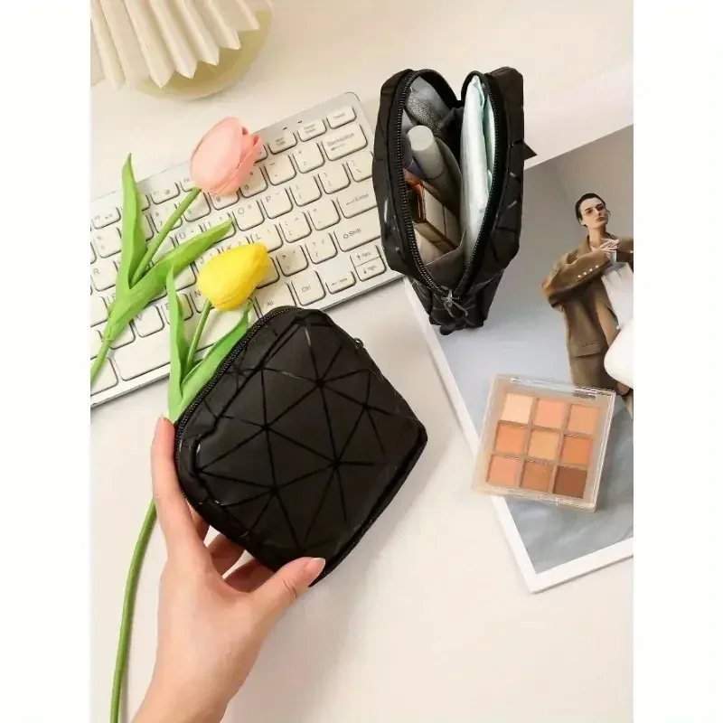 Sac cosmétique pour femme, porte-monnaie, trousse de maquillage, sac de rangement pour tampons, sac pour serviettes hygiéniques, essentiels pour étudiantes en dortoir universitaire