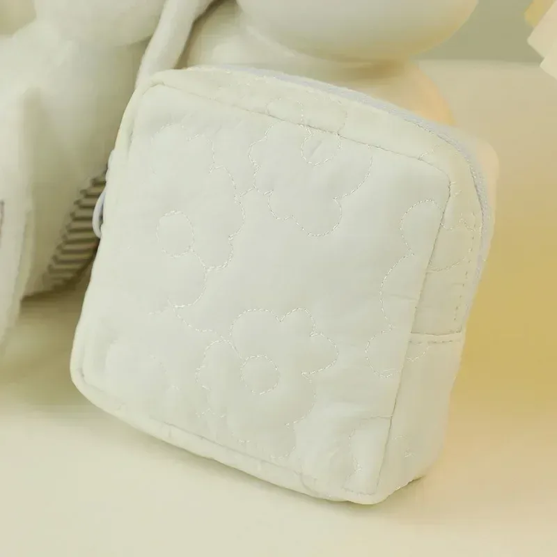 trousse de toilette portable en coton matelassé avec fermeture éclair pour femme, sac à main d'évaluateur cosmétique, forme de boîte, trousse de maquillage mignonne pour filles, 1pc