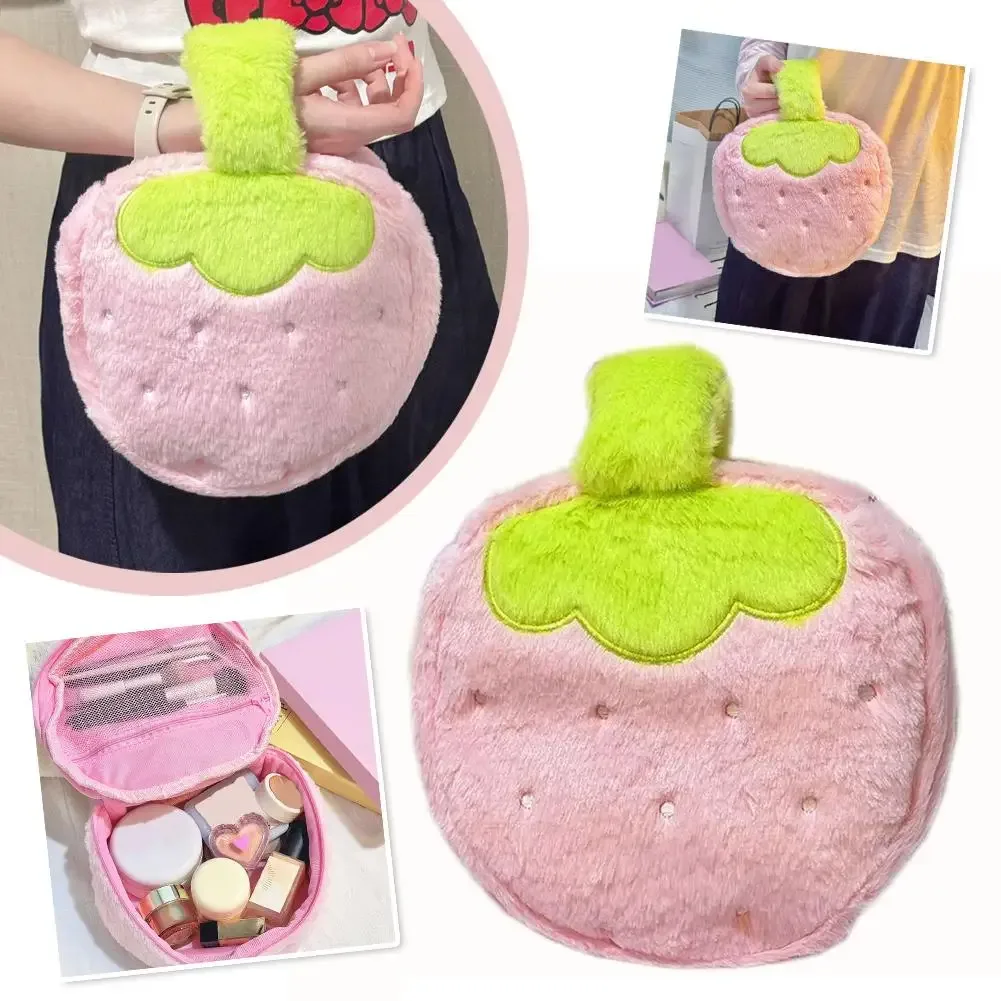 trousse de toilette en peluche fraise pour femme, grande capacité, mignonne, pour maquillage et voyage, pochette organisateur de soins de la peau portable, douce