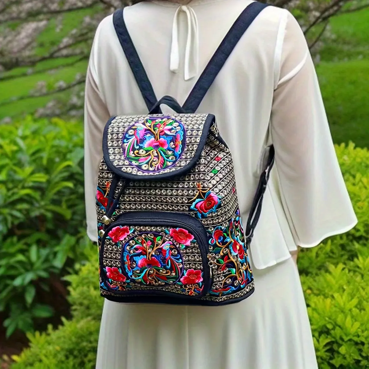 Sac à dos vintage en toile brodée florale, sac à dos ethnique décontracté pour filles avec plusieurs poches, cartable à rabat, sac de voyage pour dames