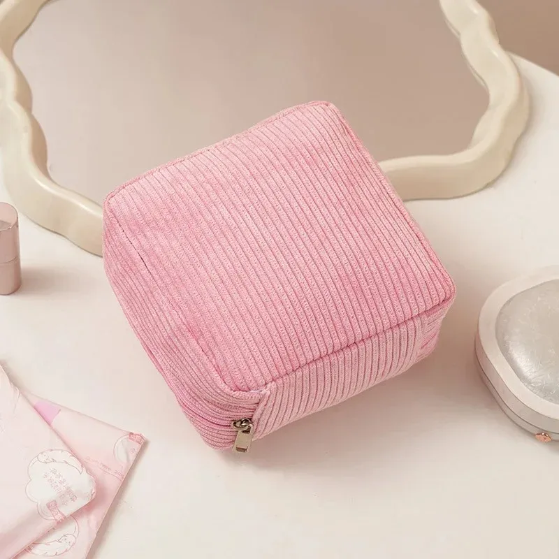 pochette hygiénique portable mignonne, trousse de toilette multifonction, pochette de rangement cosmétique pour femme, étui de rangement durable pour maquillage