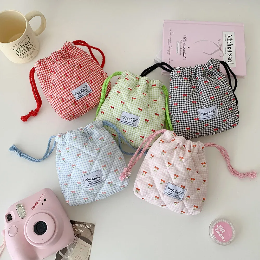 Petit sac à cordon en forme de cerise pour cosmétiques, rouge à lèvres, rangement pour Polaroid, pochette de voyage portable à cordon, petit sac de rangement pour articles divers