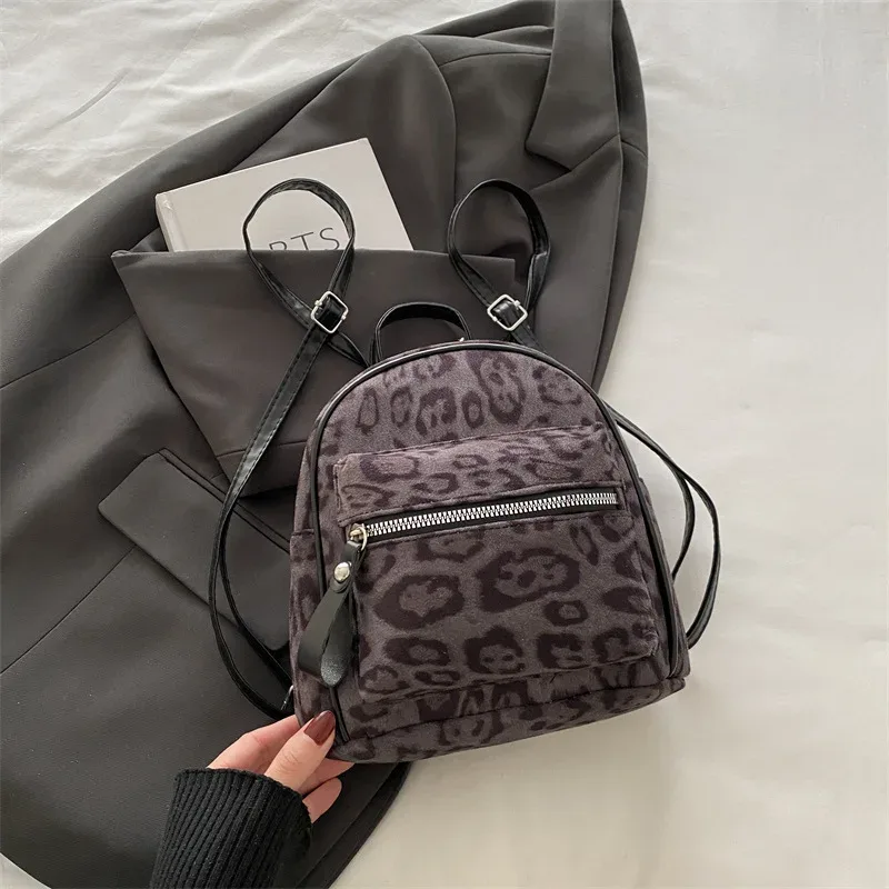 mini sacs à dos pour femmes, sac à dos imprimé léopard pour l'université, mini sac à dos multifonction pour les voyages de loisirs, sacs à dos simples pour femmes