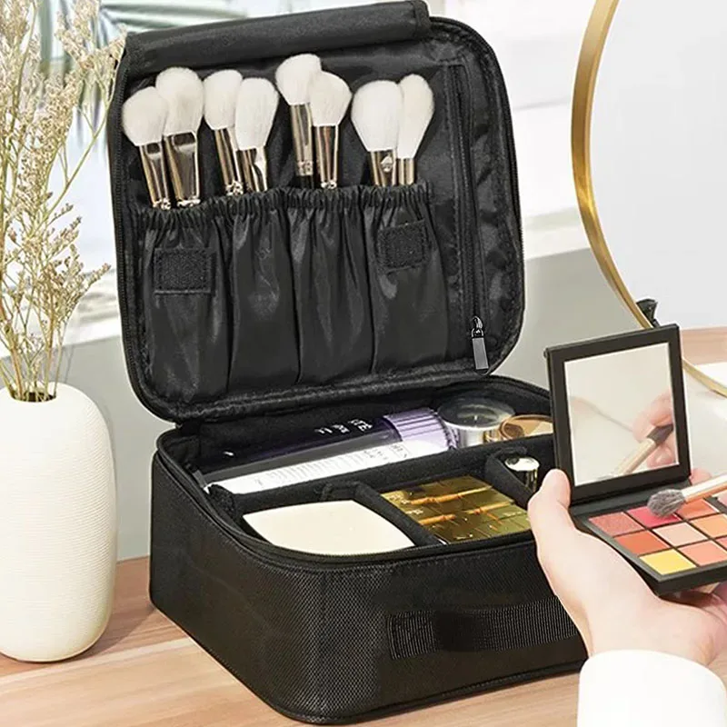 Nouvelle arrivée : Trousse de maquillage imperméable pour femme, boîte de rangement professionnelle pour outils de beauté, broderie, étui de maquillage portable, organiseur