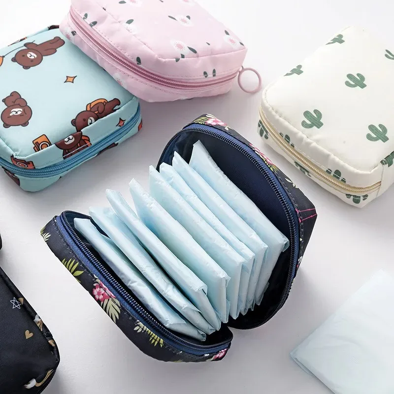 1 pièce trousse de toilette et de maquillage pour femme, mignonne et tendance, indispensable pour le voyage, pour rouges à lèvres, serviettes hygiéniques et autres articles de toilette