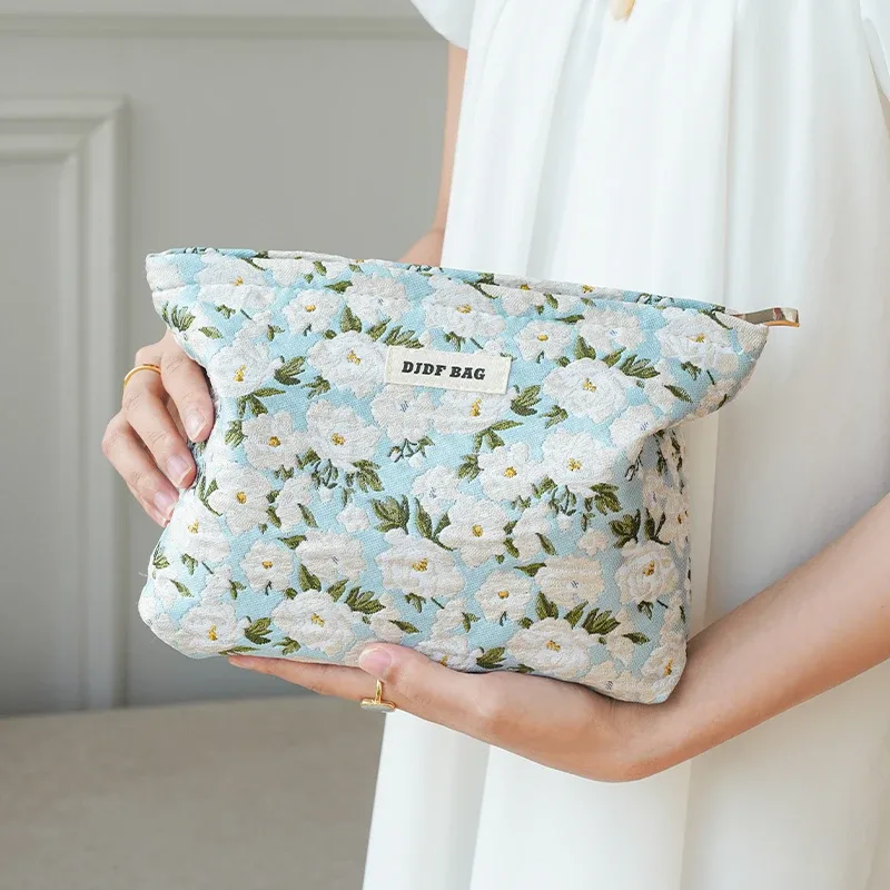 trousse de maquillage pour femmes, bouquet bleu, serviette hygiénique de grande capacité, retouche, fournitures de maquillage, sac de rangement en toile, trousse de toilette