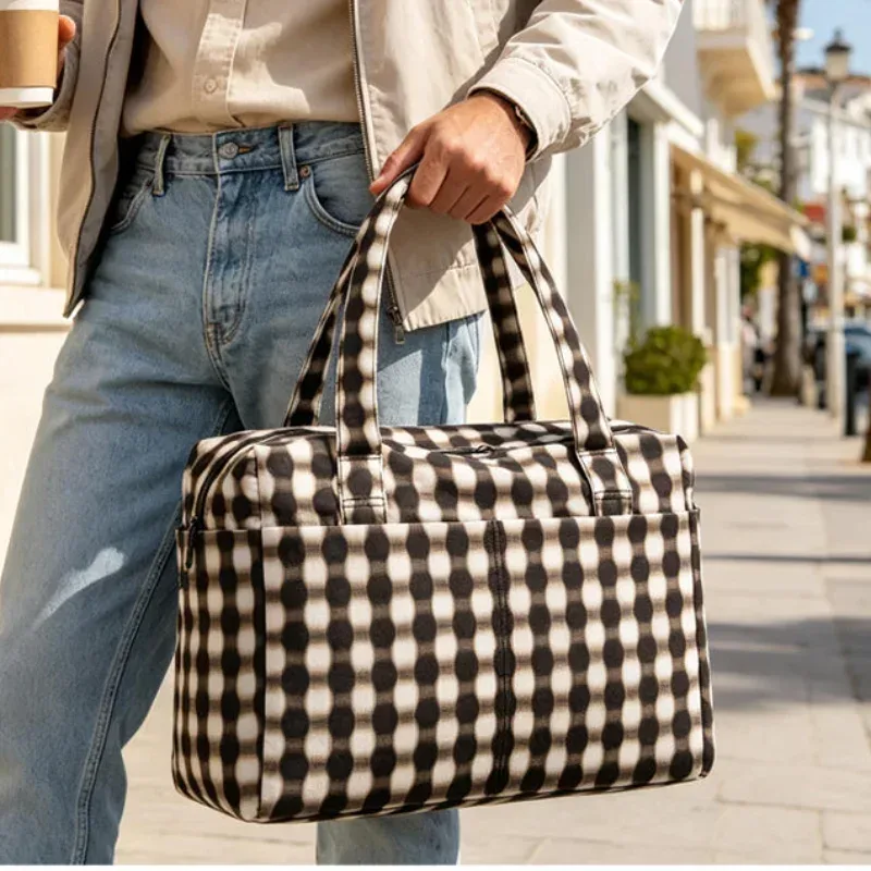 sac à main de voyage en nylon grande capacité, sac à bandoulière rétro européen et américain pour femme avec plusieurs poches et fermeture éclair, sac de sport et de shopping