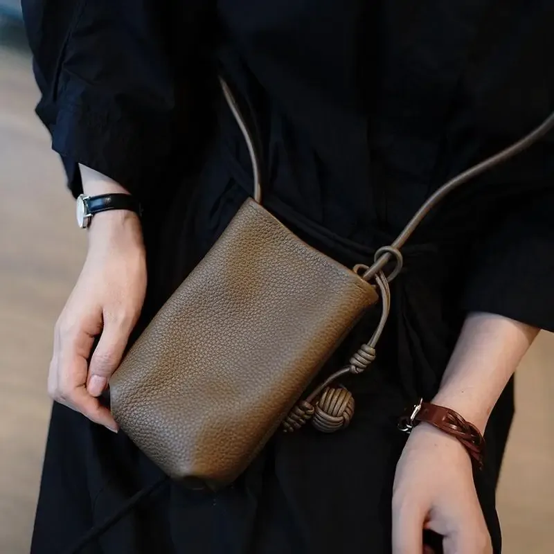 sac bandoulière pour téléphone portable femme en cuir pu souple, mignon, style littéraire, mini, petit, avec pendentif boule ronde