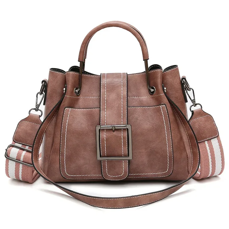 sacs à bandoulière brodés personnalisés pour femme, sac à rabat en cuir, bon marché, 2022