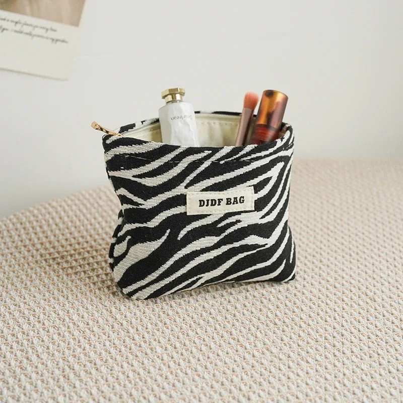 sac de maquillage imprimé zèbre pour femme, petit article en toile, sac de rangement pour cosmétiques, pochette portable à fermeture éclair, porte-monnaie compiedmont ins
