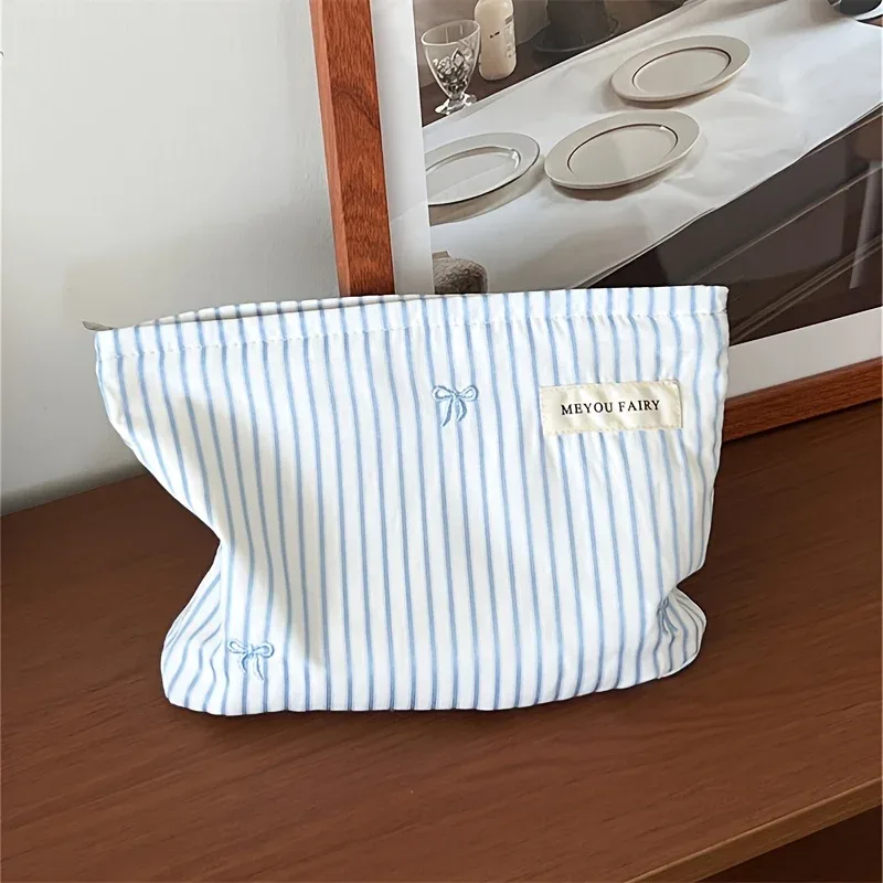trousse à cosmétiques à nœud rayé bleu clair, organisateur de maquillage de voyage pour femmes avec fermeture éclair, pochette de toilette multi-usage