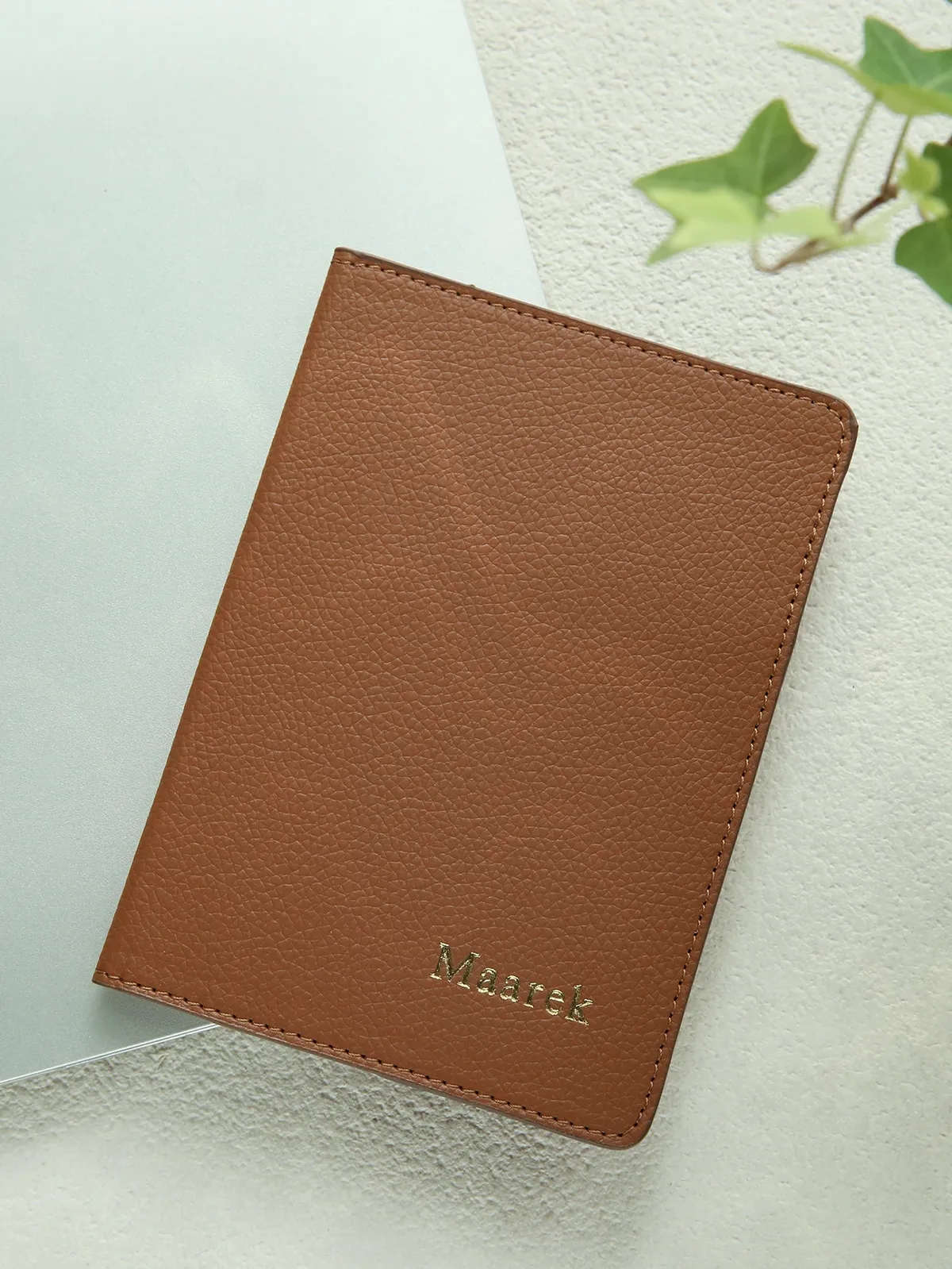 porte-passeport personnalisé avec nom, monogramme personnalisé, texture en similicuir, couverture de passeport unie avec blocage rfid, cadeau de vacances