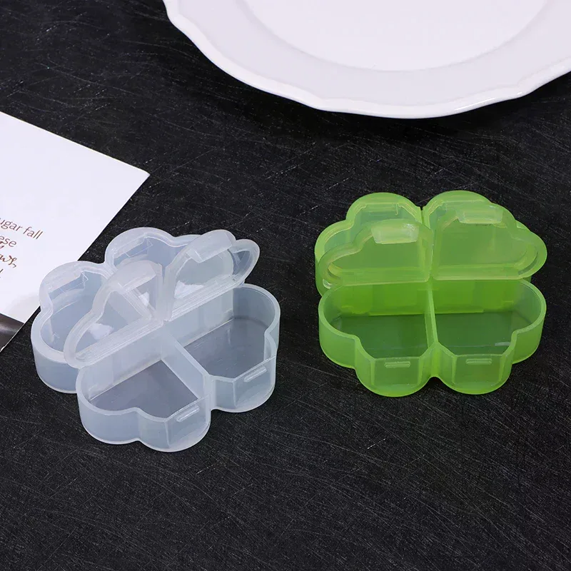 Boîte de rangement pour pilules en plastique portable avec conception d'ouverture indépendante, trèfle à quatre feuilles, 4 grilles, organiseur de pilules, boîte de séparation de médicaments