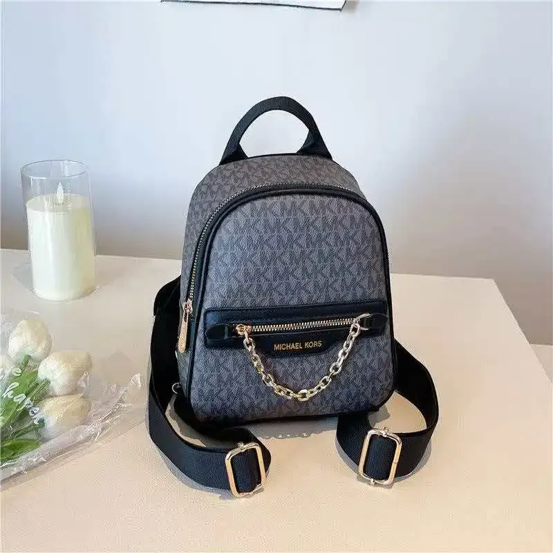 michael kors 2026 nouveau sac à dos de voyage décontracté grande capacité pour femme, matière pvc simple, imperméable et résistant à l'usure