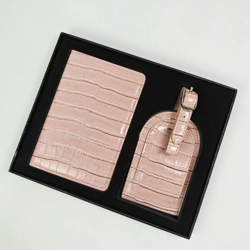 ensemble cadeau luxe : housse de passeport et étiquette de bagage personnalisables – accessoires de voyage pour hommes et femmes – porte-passeport et étiquette de valise