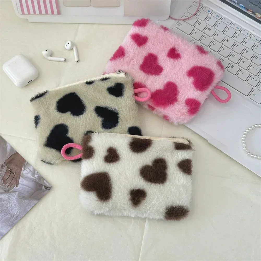 Mini trousse de maquillage en peluche mignonne, Portable, voyage, cosmétique, rouge à lèvres, écouteurs, carte, sac à main de rangement, pochette portefeuille pour femmes