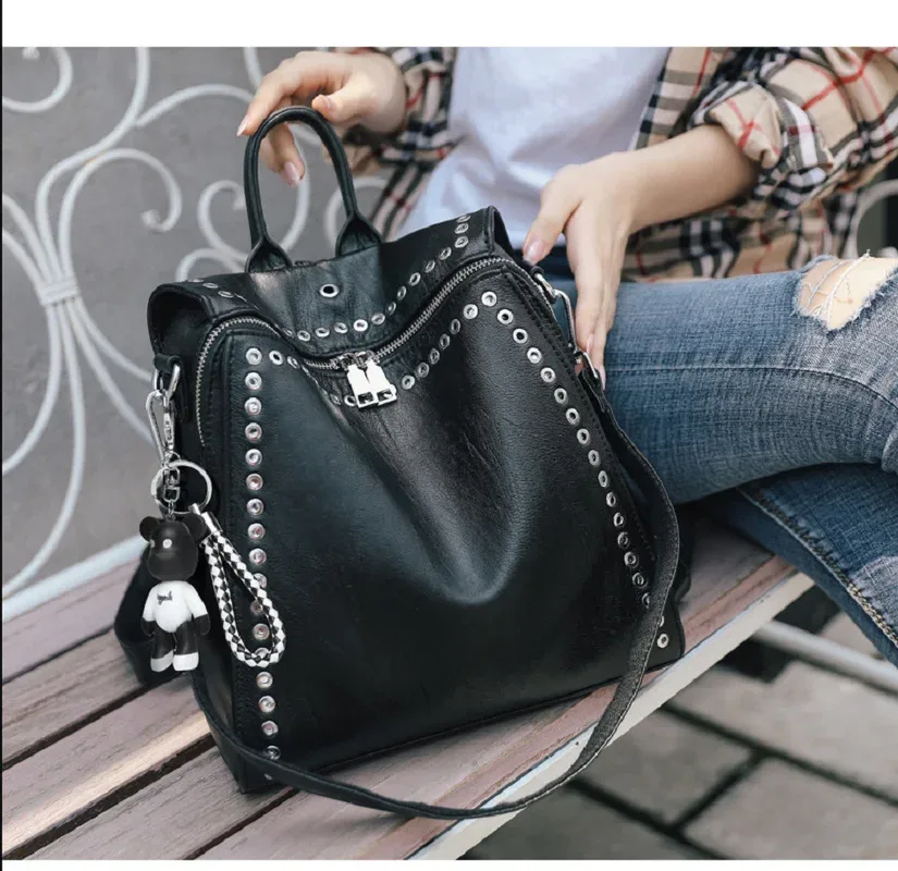 sacs à dos de voyage en cuir véritable de grande capacité pour femmes, sacs à bandoulière de luxe à rivets de styliste, fourre-tout de bonne qualité