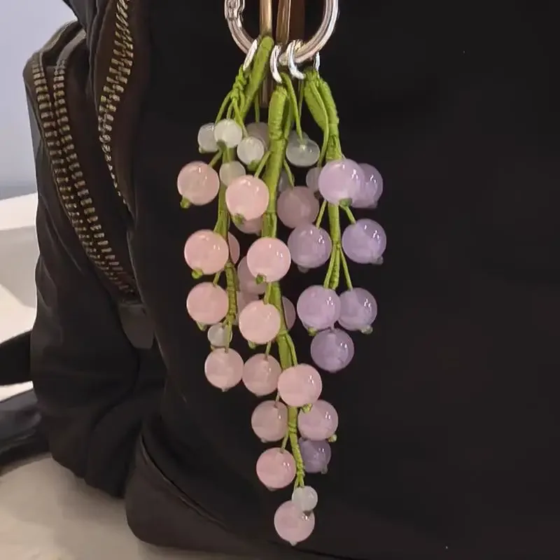 Breloque de sac en perles faites à la main avec des perles en résine brillante, design mignon et charmant, parfait pour décorer un sac à dos ou un sac à main, cadeau idéal pour les filles.