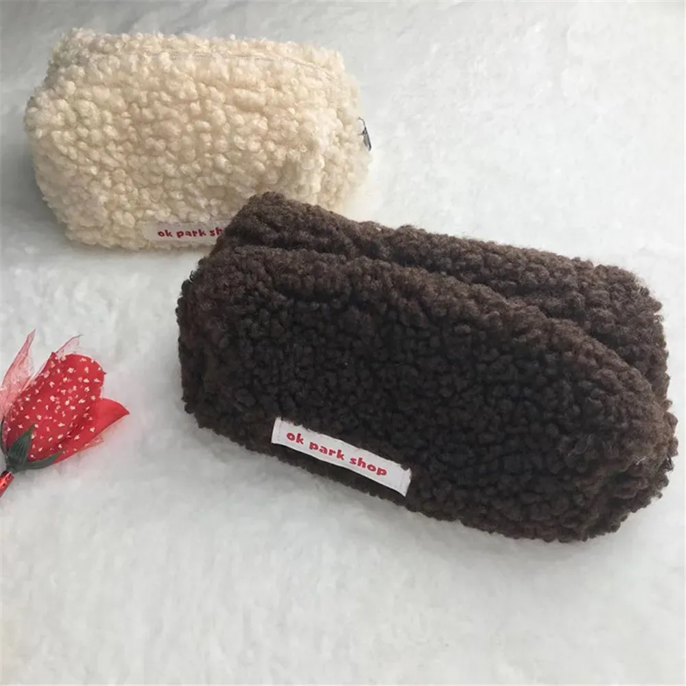 sac à cosmétiques en peluche pour femmes et filles, grande capacité, mignon, papeterie, organisateur de maquillage de voyage, pochette de rangement de toilette pour femmes