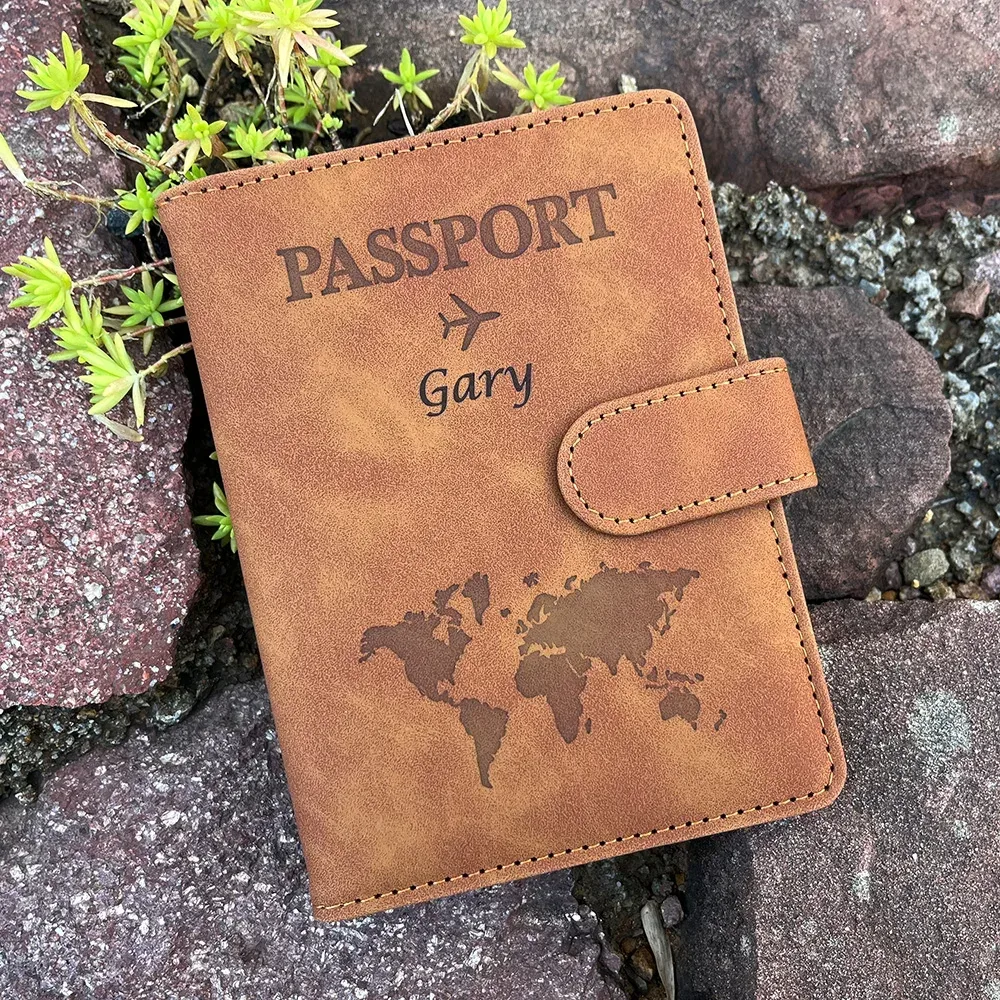 protège-passeport personnalisé avec nom pour couples, étui en cuir pu pour passeport, cartes d'identité et bancaires, accessoires de voyage, porte-passeport sur mesure, cadeau de voyage, organiseur de documents