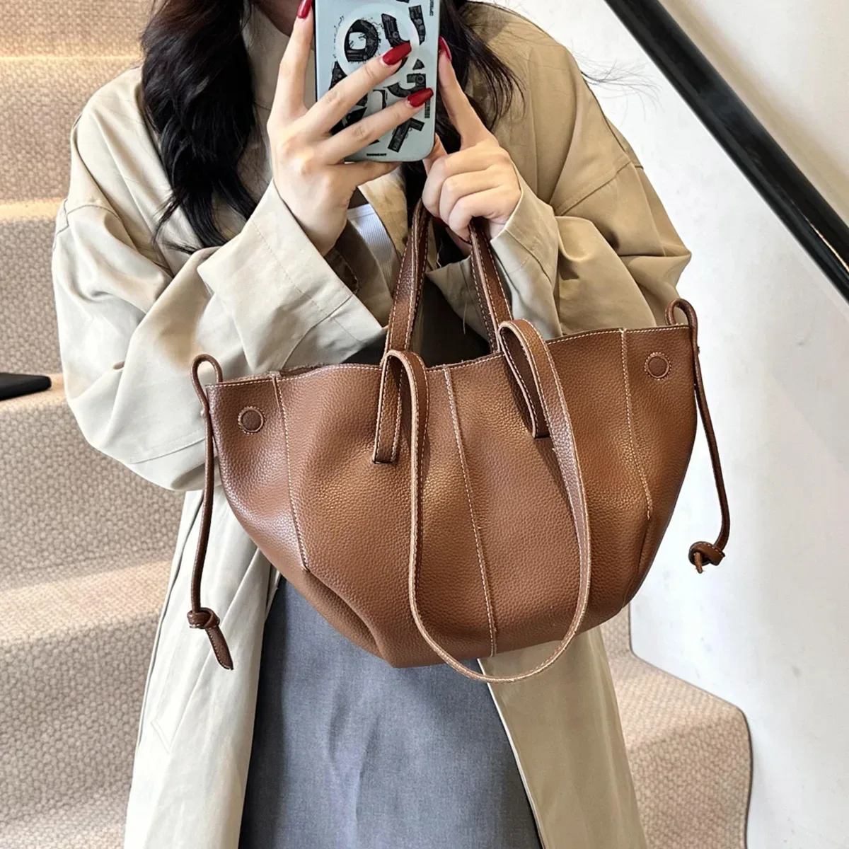 Sac à dos grande capacité en cuir pour femme, sac à main de luxe pour le quotidien, sac de shopping, sac de voyage, sac fourre-tout imperméable et tendance