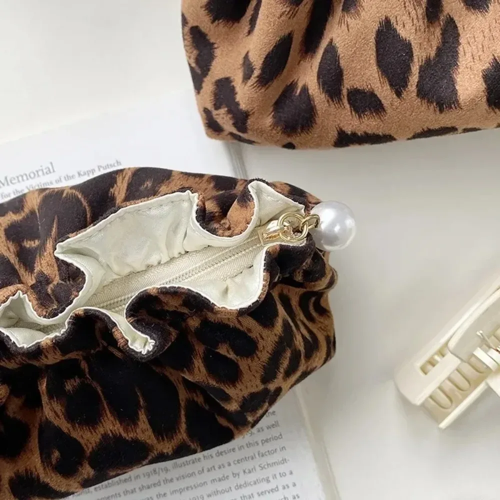 sac de maquillage pour femmes avec fermeture éclair perlée, grande capacité, imprimé léopard, trousse de toilette de voyage, pochette organisatrice, sac à main portable pour maquillage
