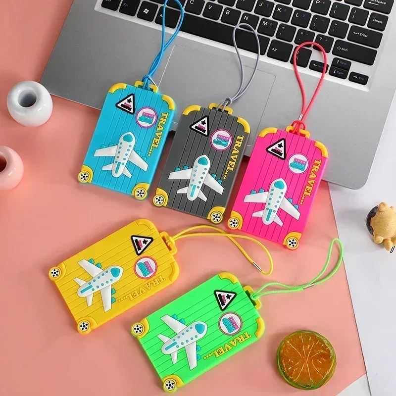 nouvelles étiquettes de bagages en pvc accessoires de voyage étiquettes de valise en silicone style de mode étiquette de voyage portable en silicone porte-adresse d'identification