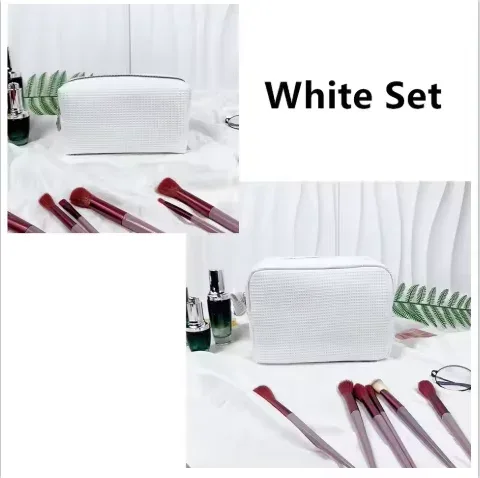 pochette de maquillage personnalisée brodée avec nom, sac cosmétique sur mesure, cadeau pour demoiselle d'honneur, cadeau pour lune de miel, cadeau pour l'équipe de mariage